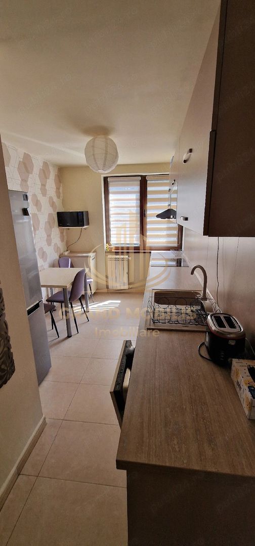 Apartament 3 camere Medicina - imaginea 6