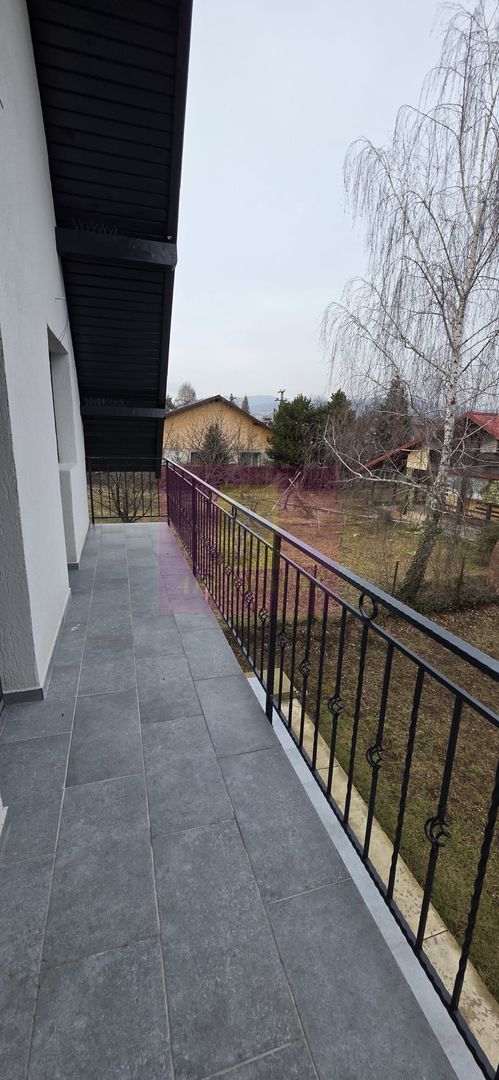 Vila de vanzare cu 4 camere in Brebu - imaginea 26