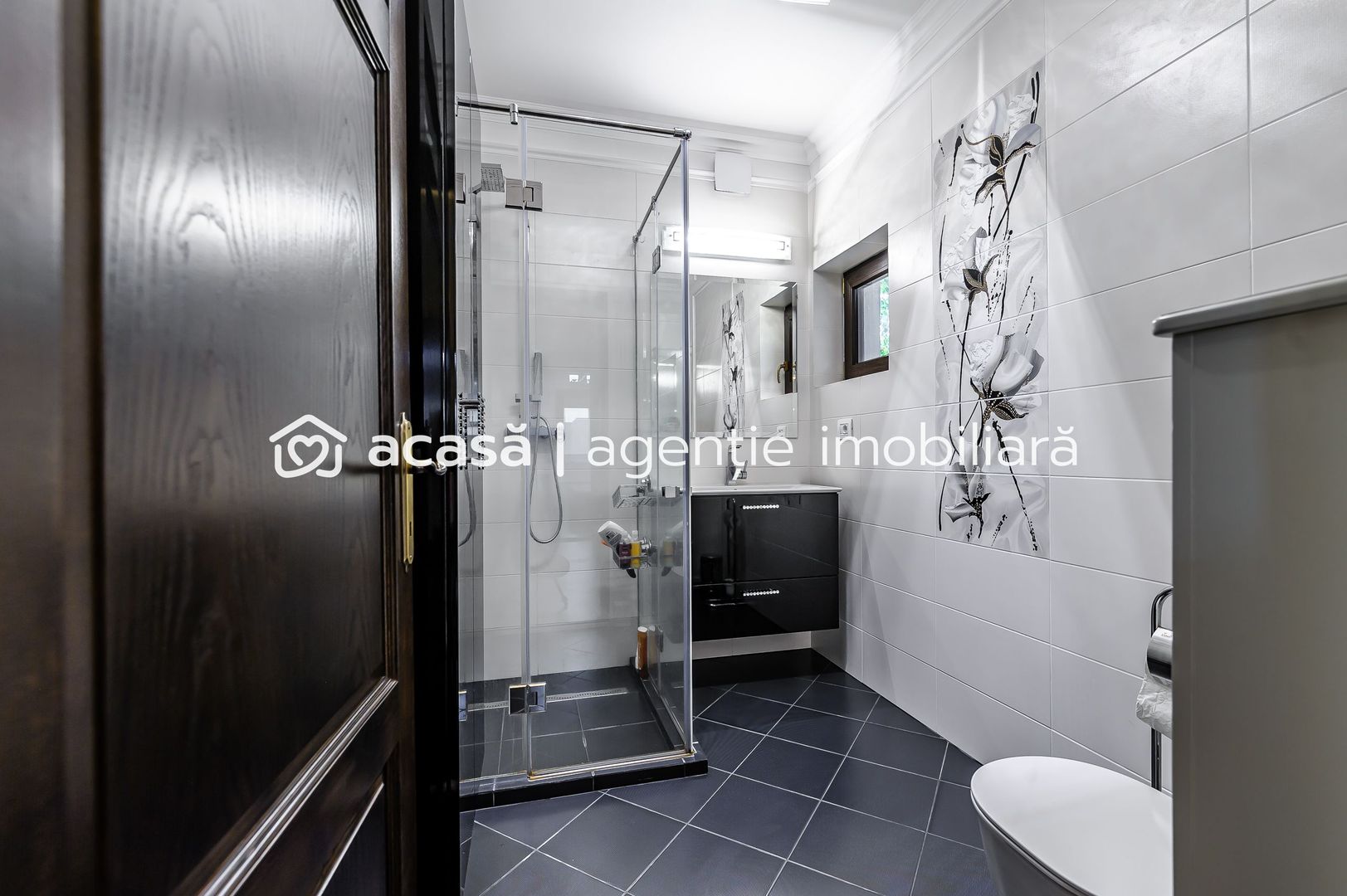 Imagine 13 - PRET NOU!!!   Vilă de Lux în Grădiște
