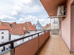 Apartament ultrafinisat la cheie cu 2 camere decomandat Piata Mica