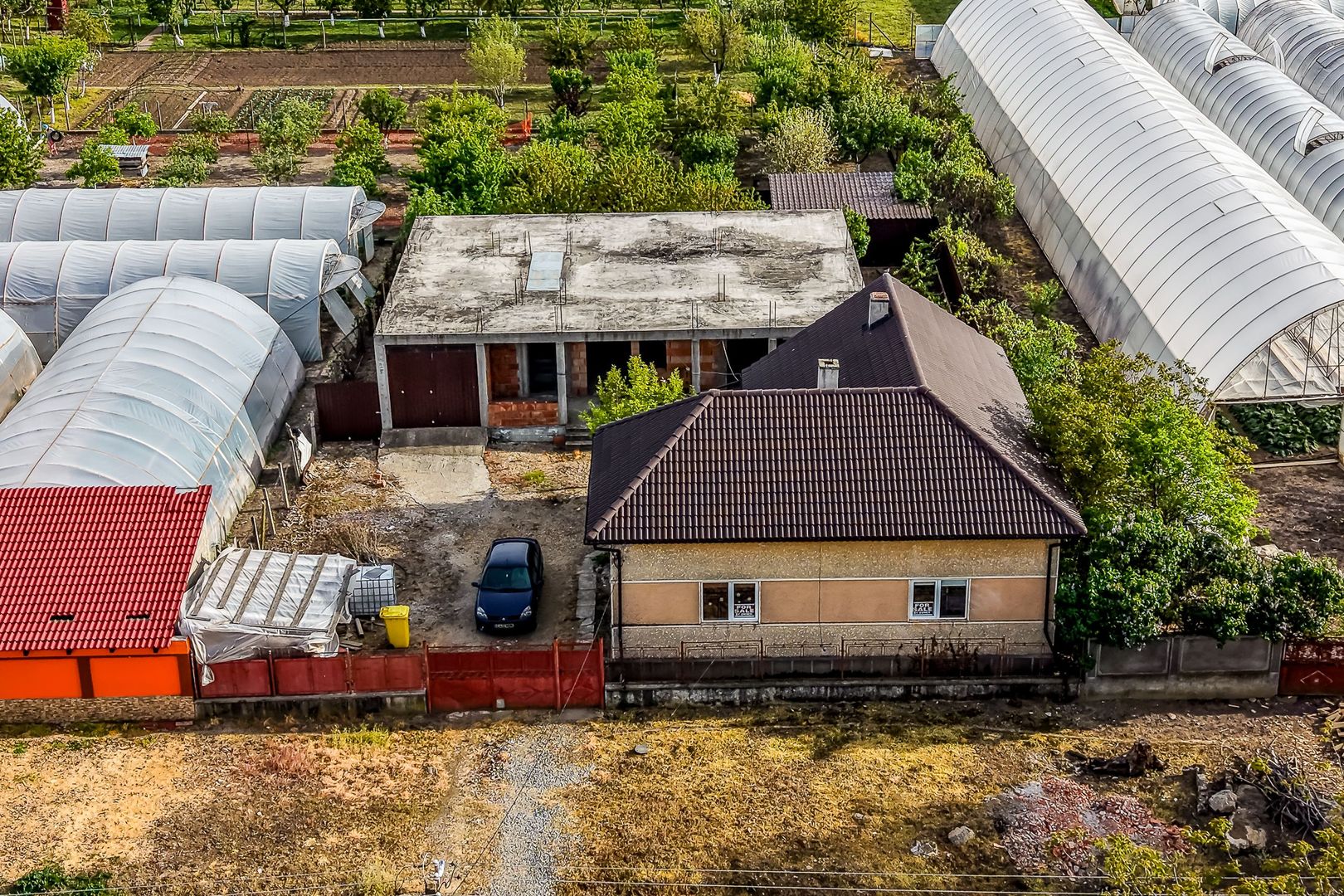Imagine 2 - Casă finisată + casă în construcție, la același preț!