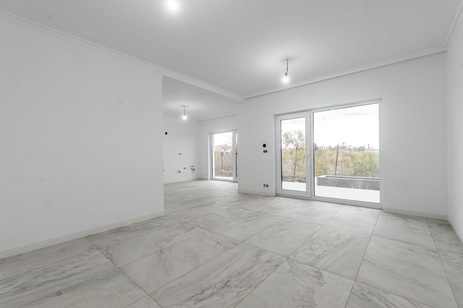 Imagine 5 - Vilă nouă cu terasă panoramică – design premium, 4 dormitoare, în Gai