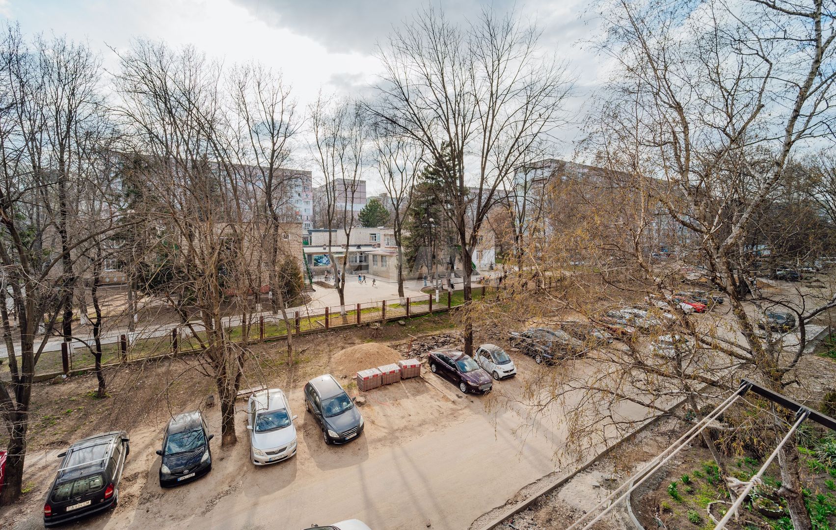 Apartament cu 3 camere - imaginea 19