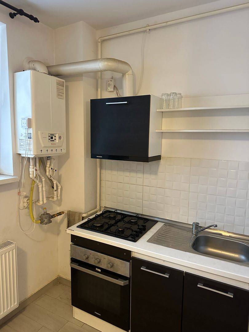 Garsoniera de inchiriat in militari residence/ demisol inalt - imaginea 9