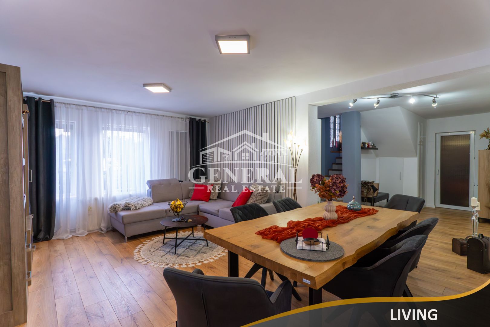 Casa de vanzare zona centrala in Baia Mare 200m2 casa si 420 teren - imaginea 4
