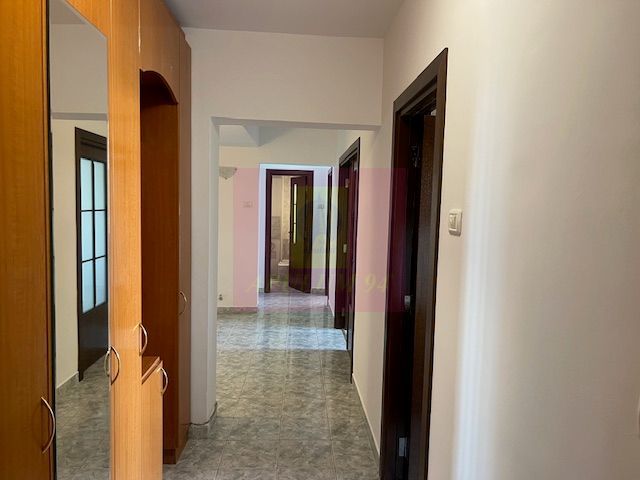 Apartament 4 camere Unirii- Fantani. - imaginea 2