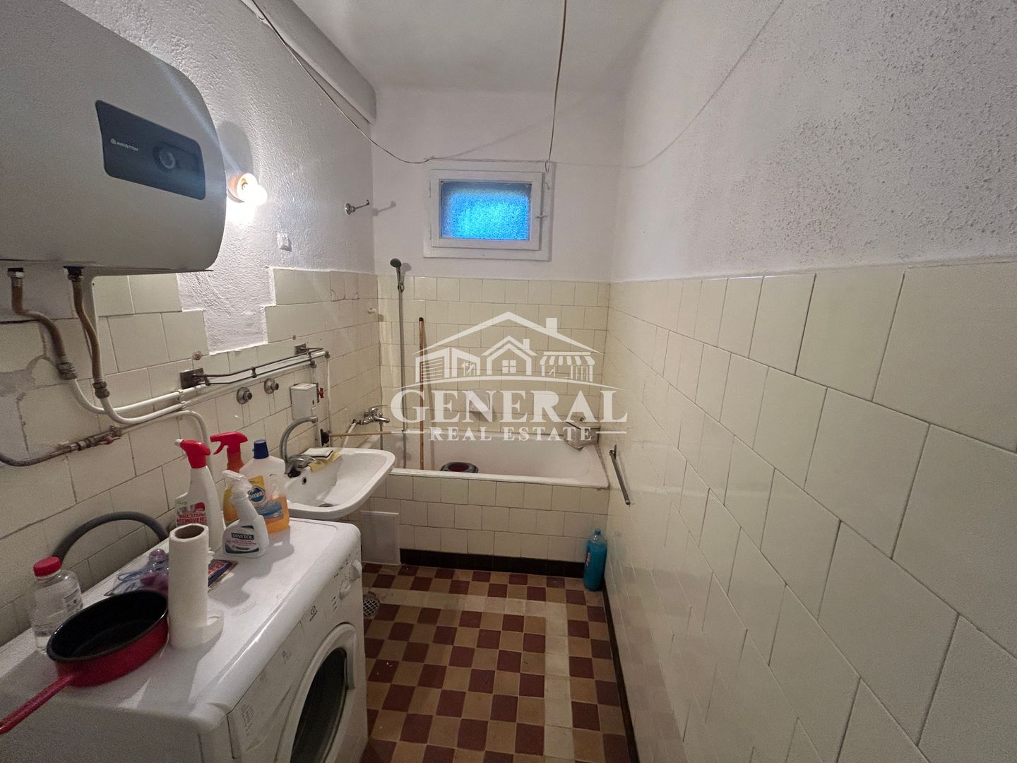 Casa de vanzare in centrul orasului Baia Mare 100m2 casa si 421 teren - imaginea 10