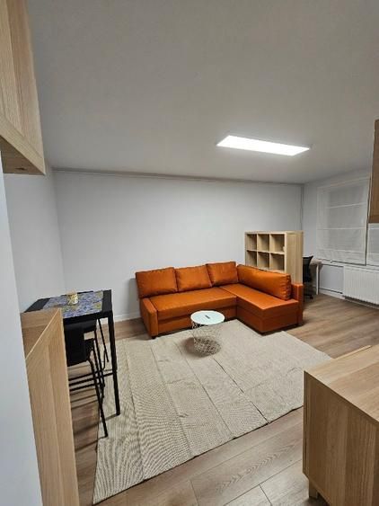 Garsoniera renovata recent