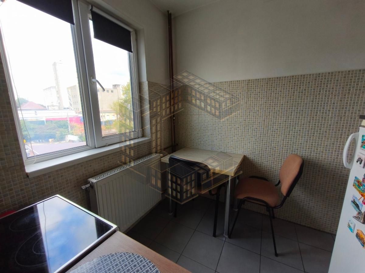 Apartament cu 2 camere, renovat, etaj intermediar, zona Complex - imaginea 6