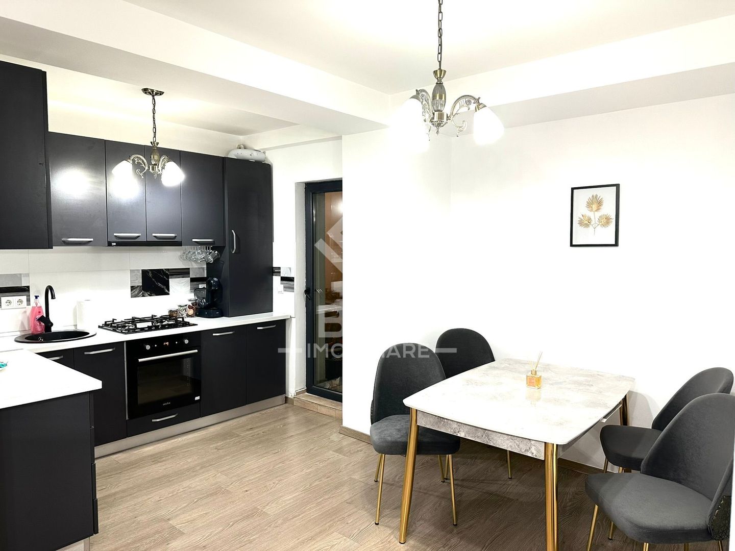Apartament premium 3 camere | Calea Moldovei - imaginea 4