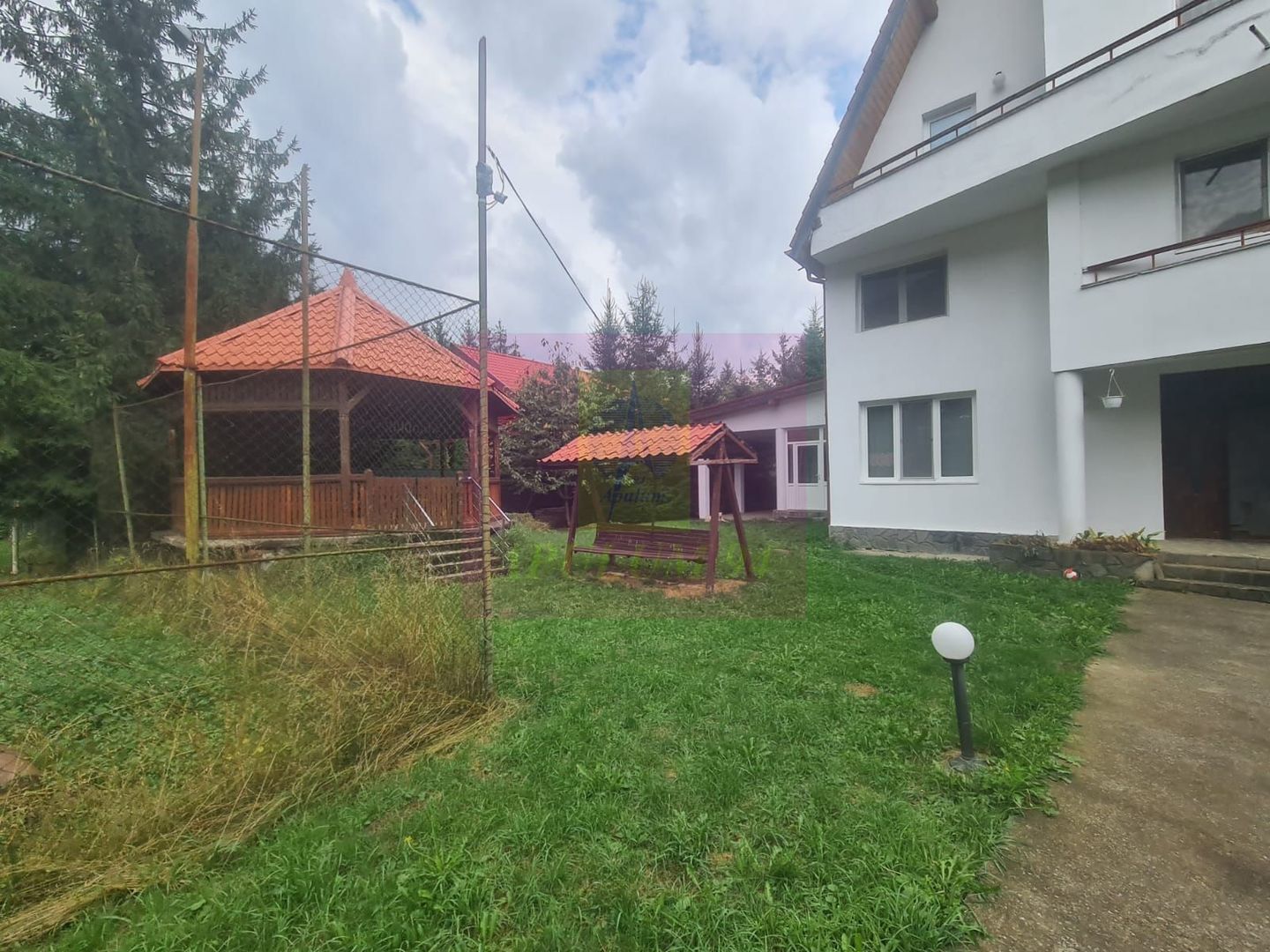 Complex turistic de vanzare in Busteni - Zona Piatra Arsa