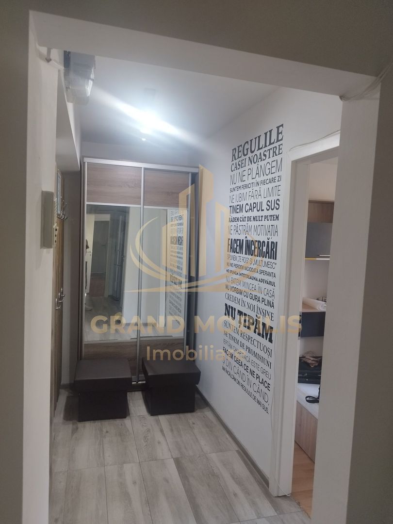 Apartament cu 3 camere, complet renovat și mobilat | Calea Șagului - imaginea 7