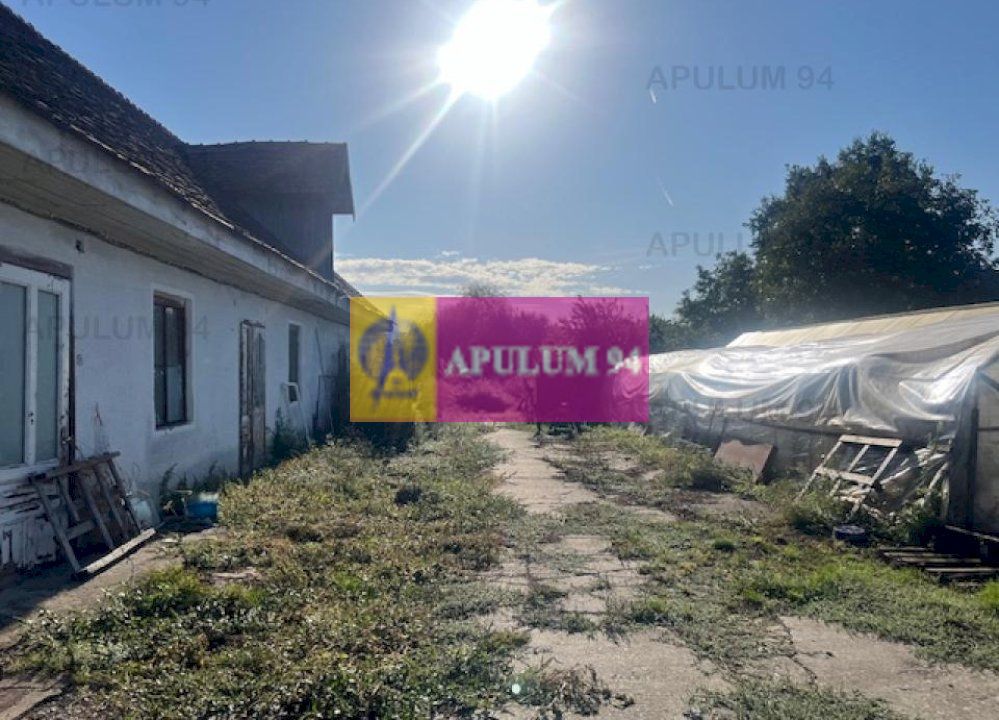 Teren cu constructie casa Prejmer- jud Brasov- langa Primarie.