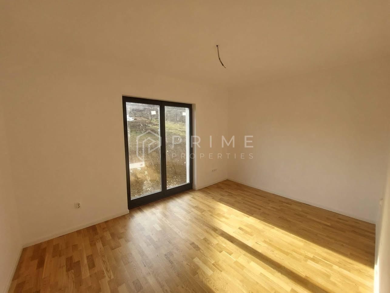 Vilă chalet modern cu perete panoramic de sticlă - Livezeni, Mureș - imaginea 11