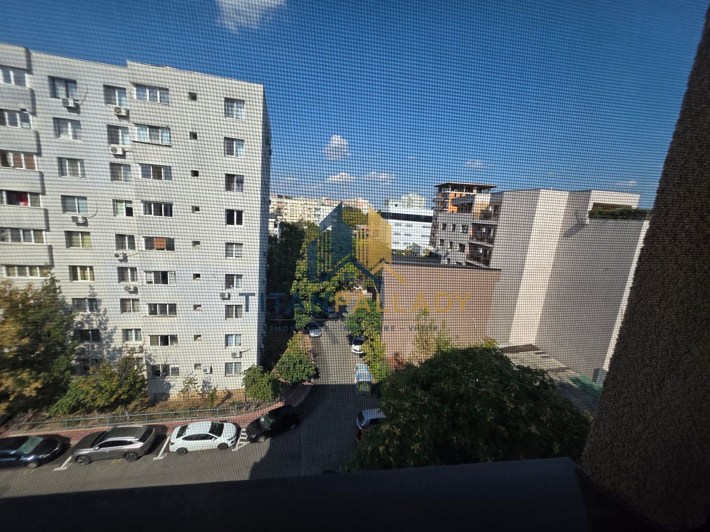 Duplex / 4 Cam / Titan-Dristor / 2 Bai / Parcare Inclusa Demisol — fotografia 1