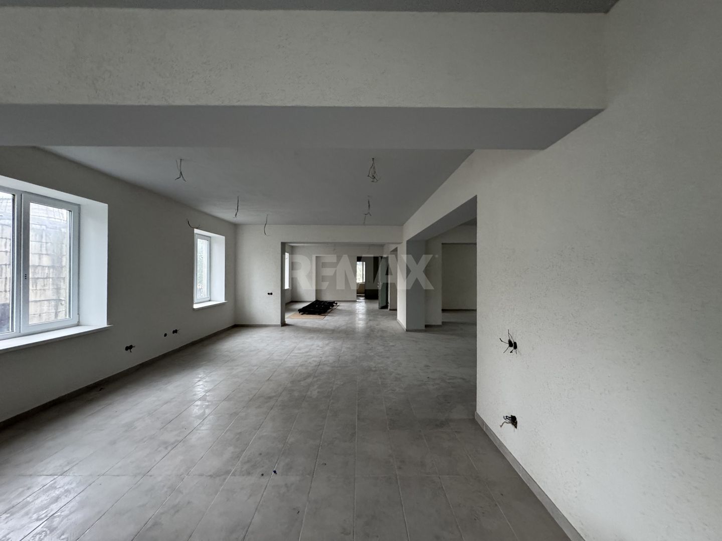 Spațiul comercial in chirie Prima Linie! - imaginea 3