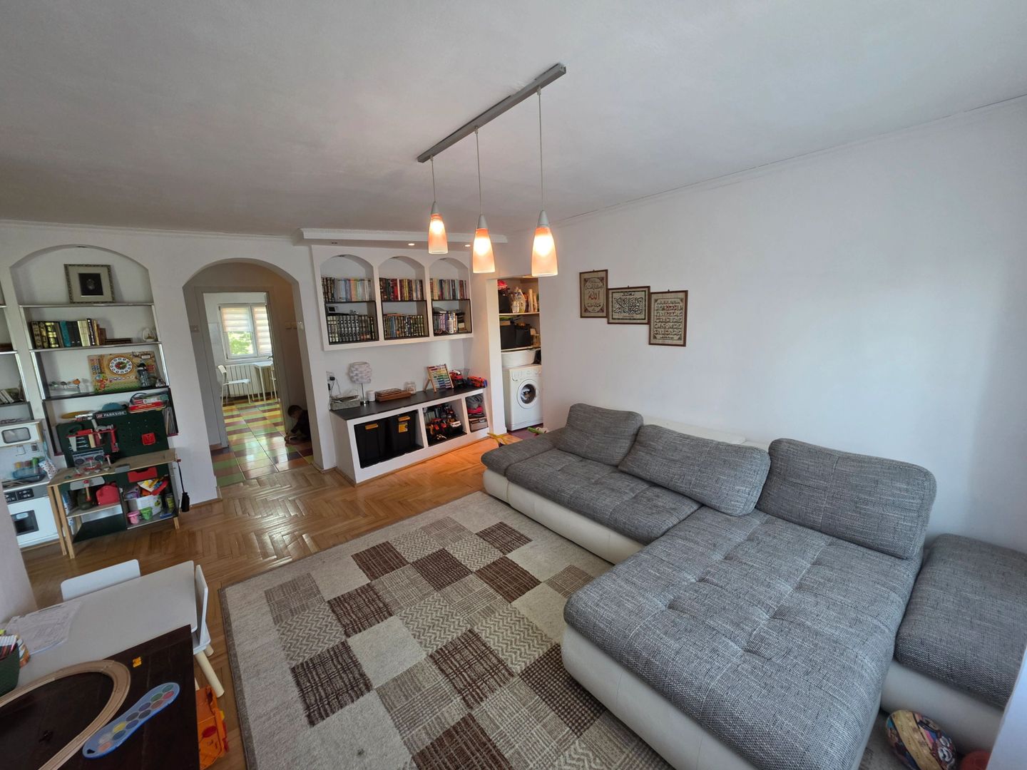 Vand apartament cu 4 camere aproape de centru - imaginea 6