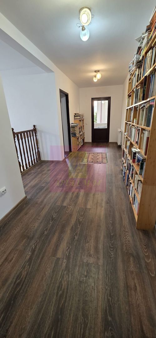 Vila 6 camere de vanzare in Banesti - imaginea 30