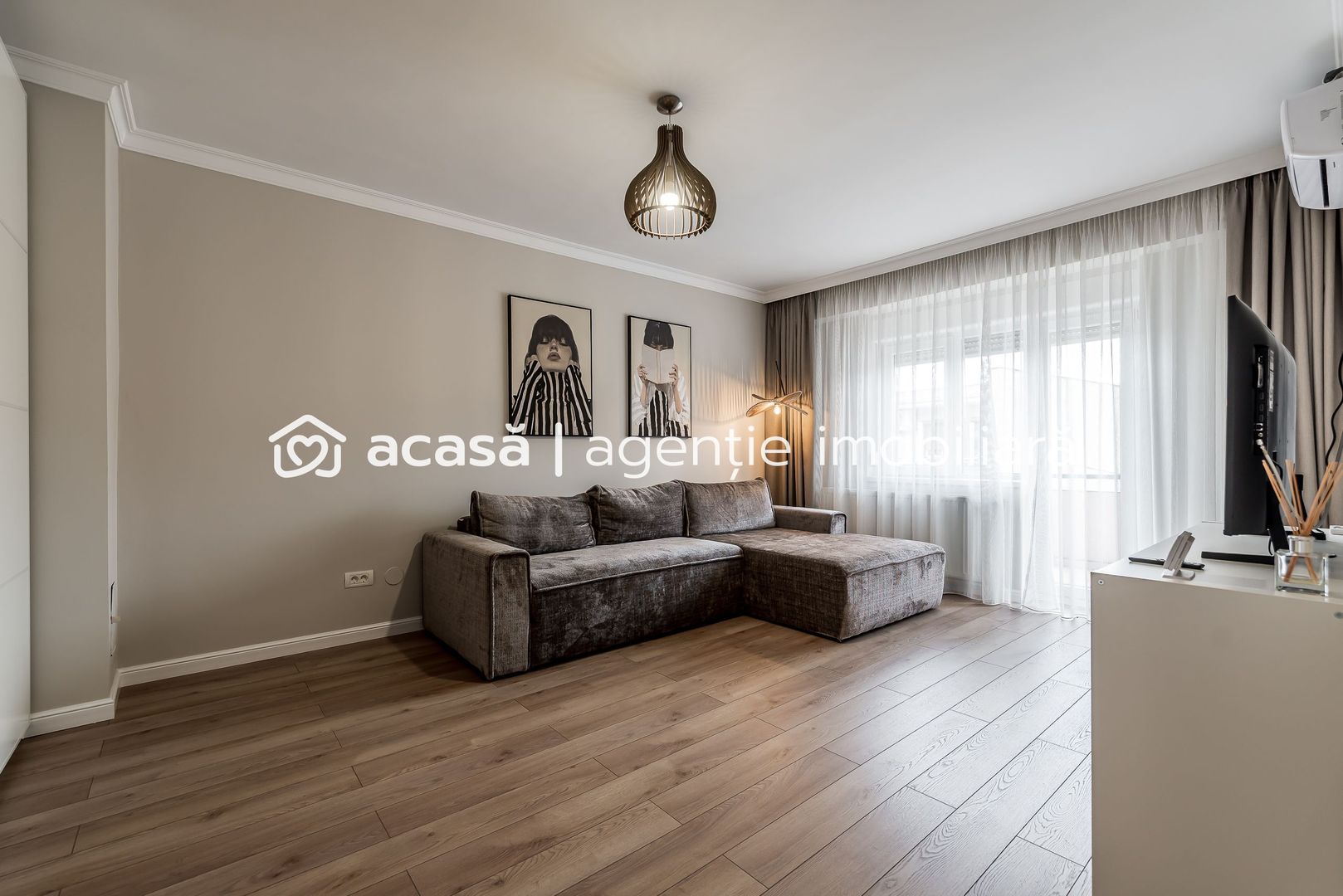 Imagine 2 - Apartament ultrafinisat la cheie cu 2 camere decomandat Piata Mica