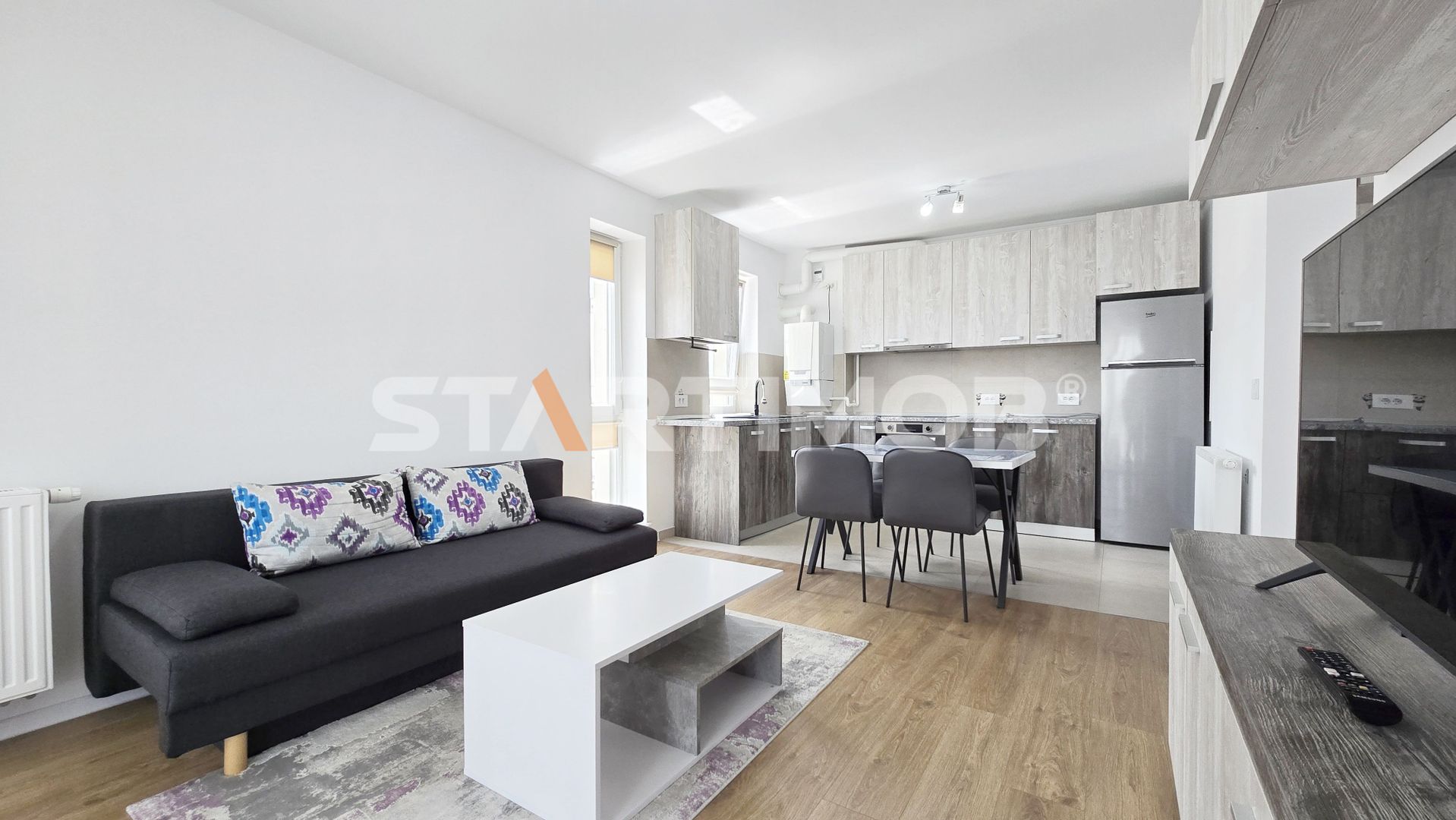 Apartament mobilat Coresi cu parcare si boxa