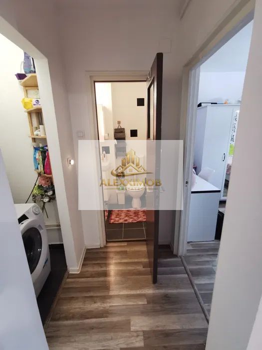 Apartament de vânzare  2 Camere – Bd. Alexandru Obregia - 50 mp