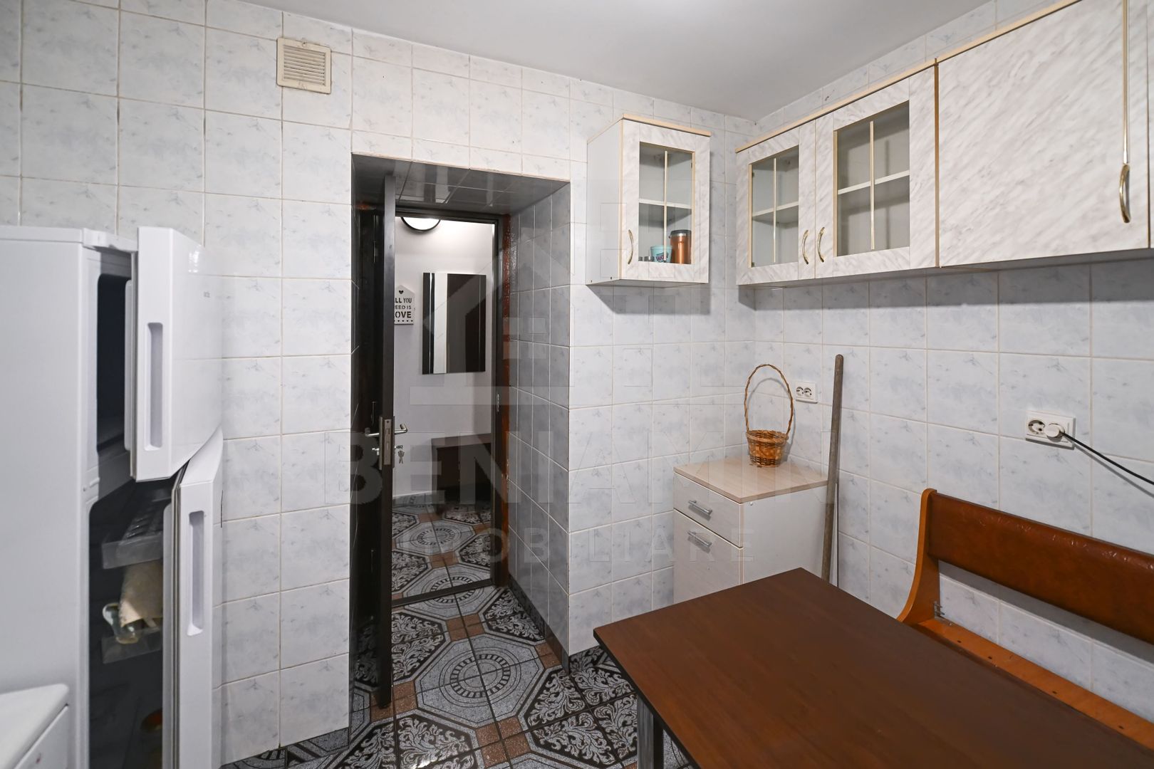 Apartament 2 camere-Rovine-parter-centrala proprie-54mp - imaginea 7