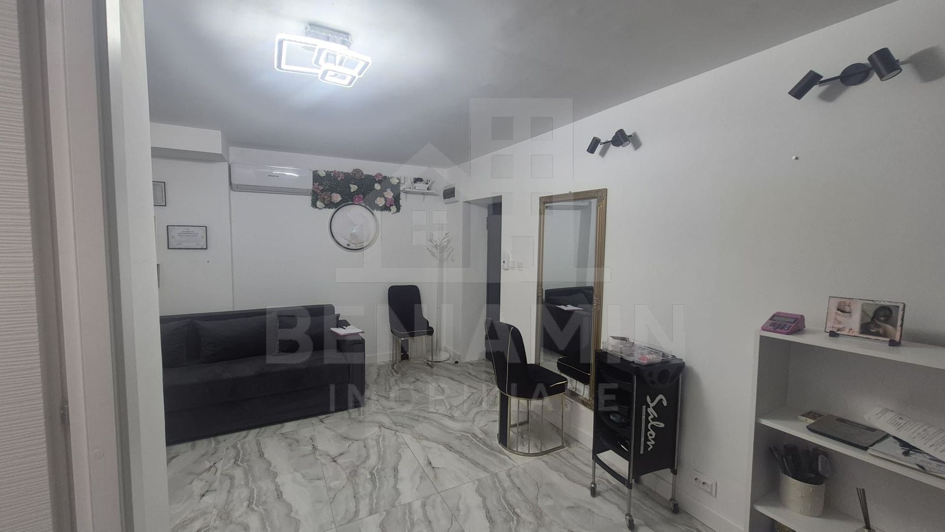 Spatiu pretabil salon 21.2mp demisol Rovine la Rond - imaginea 3