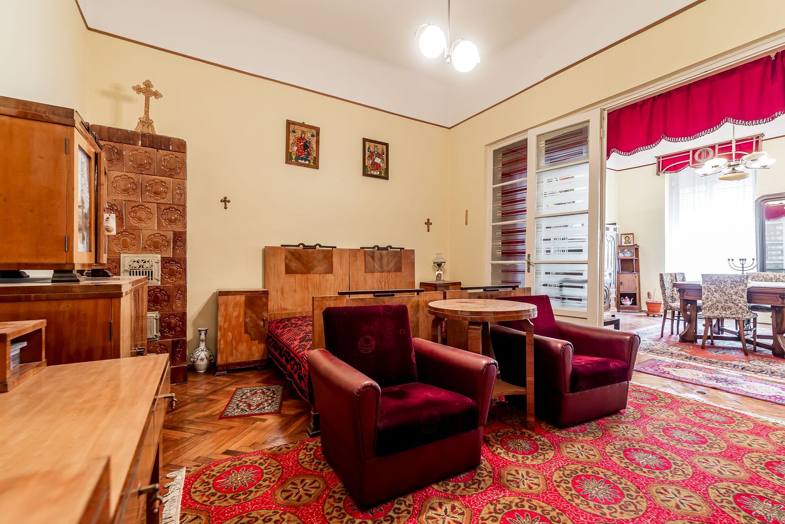 Imagine 7 - Apartament 3 camere, etaj 1, ultracentral (clădire cu 4 apartamente)