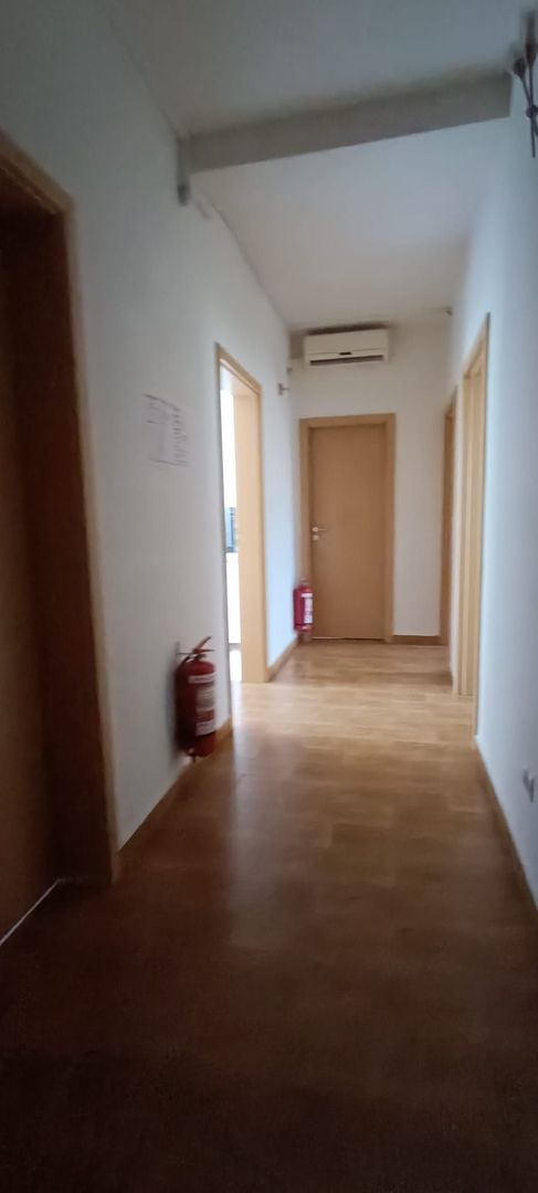 Casă versatilă 280 mp, teren 250 mp, 4 locuri parcare în Timișoara - imaginea 10