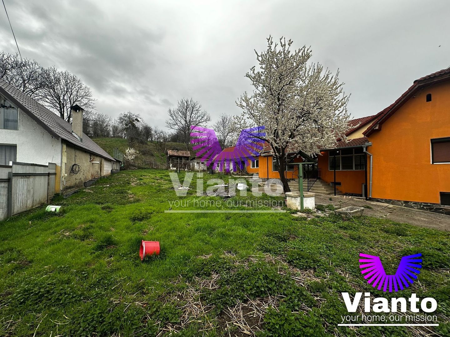 Casa individuala 3 camere 90mpu si teren 1900mpu | Hamba