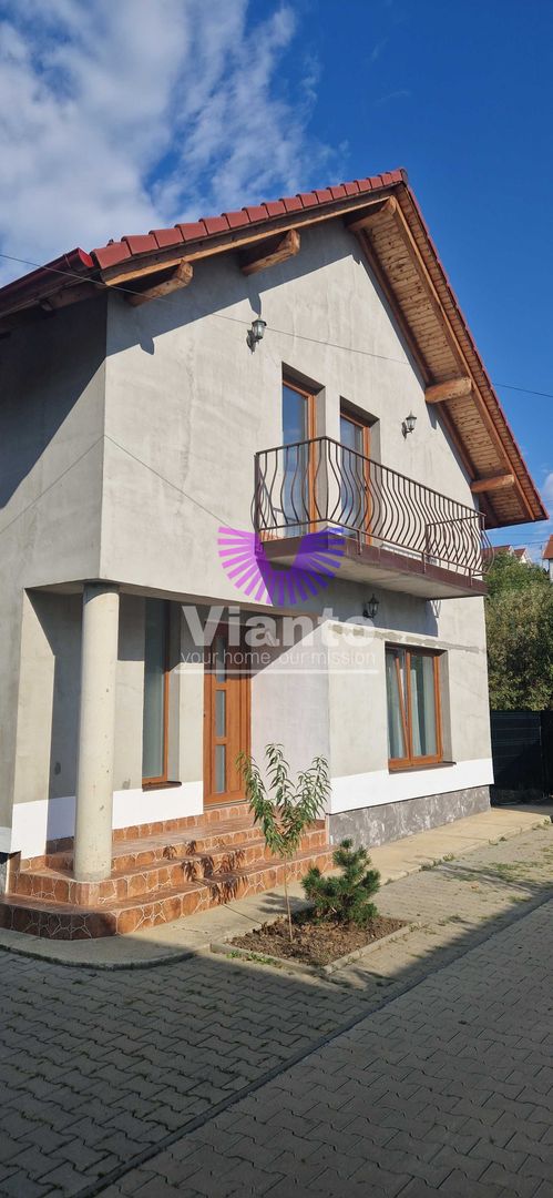 Casa de inchiriat 3 camere singur in curte zona Tilisca