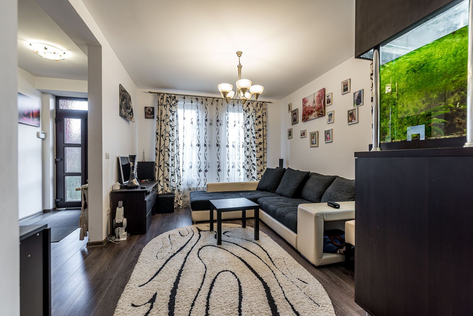 Imagine 1 - Casă gata de mutat în Westfield | 387 mp teren | curte + anexe