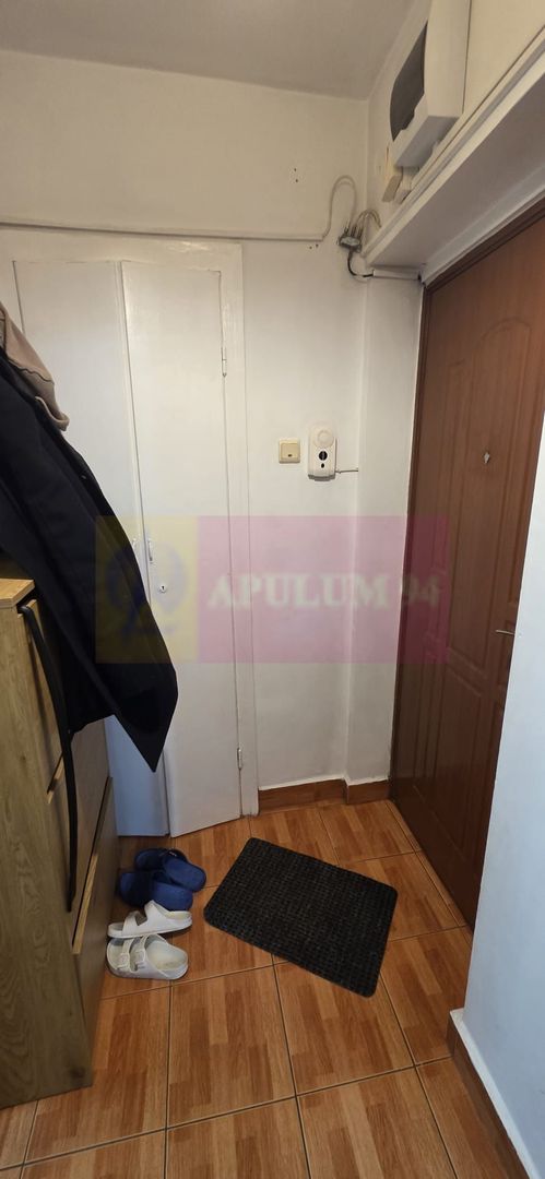 Apartament cu 3 camere de vanzare in Campina