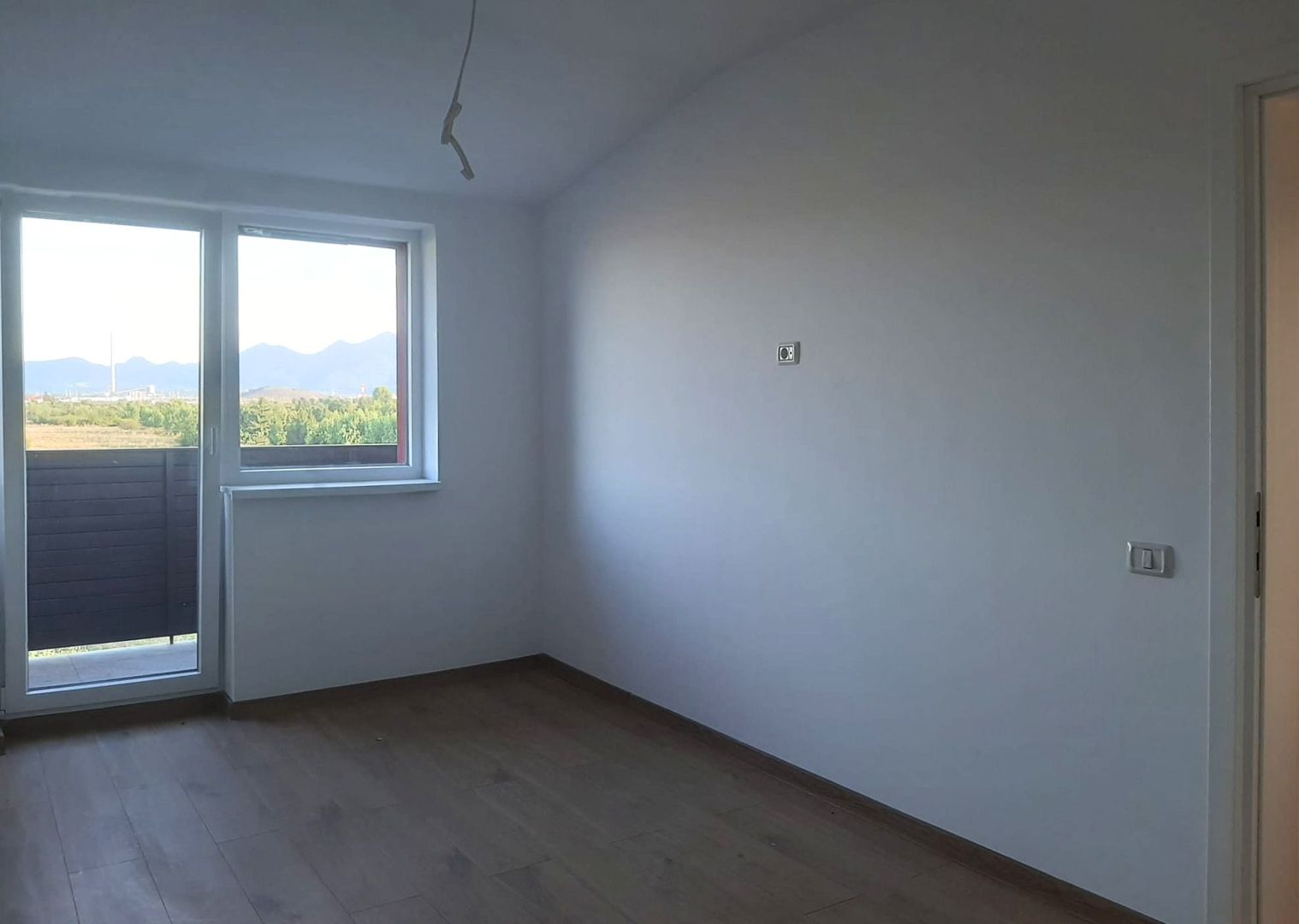 Apartament 2 camere NOU nelocuit cu vedere spre Tampa Subcetate Residence - imaginea 9