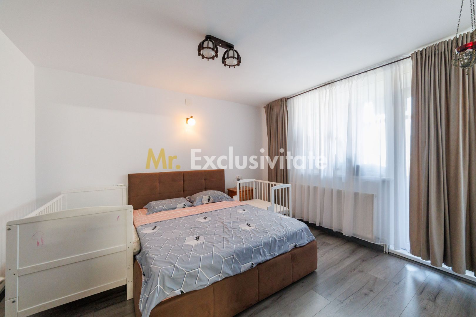 Apartament 3 camere decomandat, 2 balcoane și loc de parcare – Trivale - imaginea 5