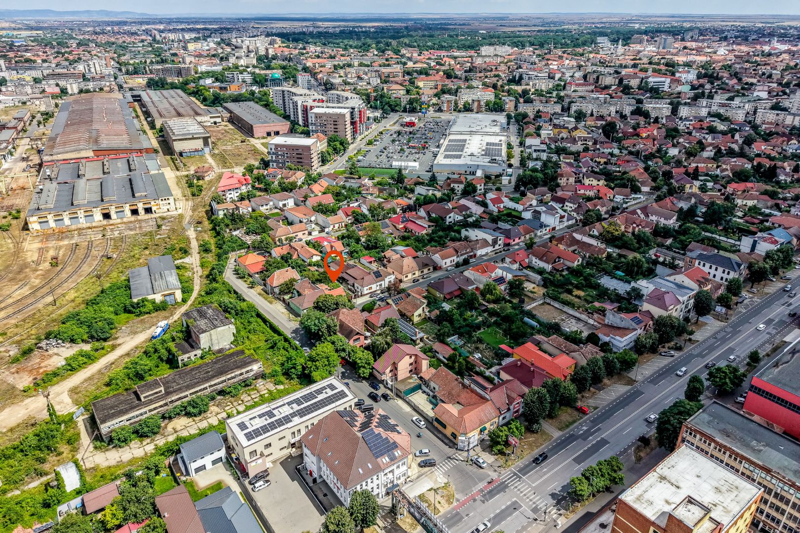Imagine 10 - Casă cu teren de 370 mp în Zona Funcționarilor
