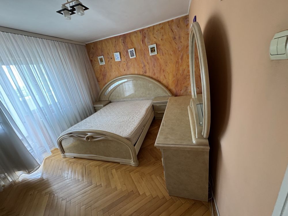 Apartament 3 camere bd Constantin Brancoveanu