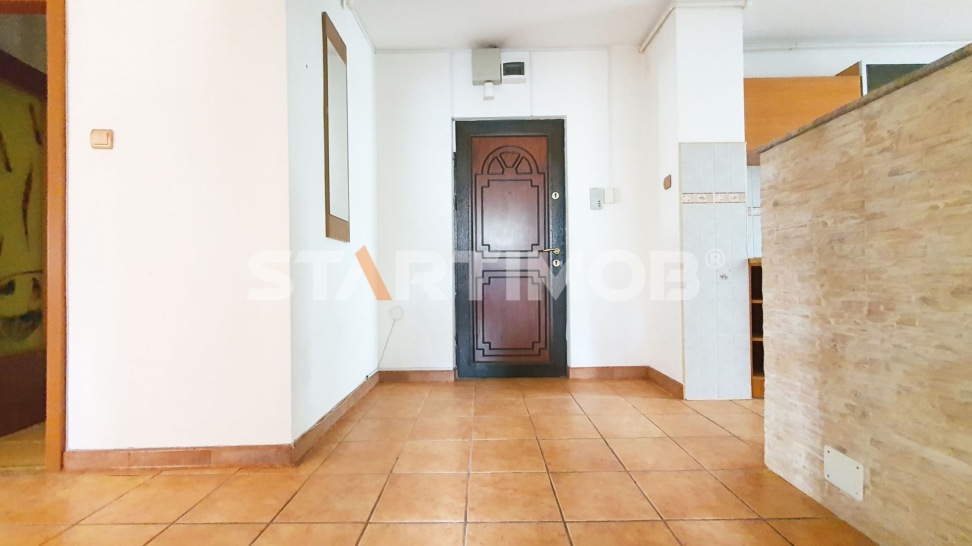 Apartament 3 camere  cu boxa si parcare