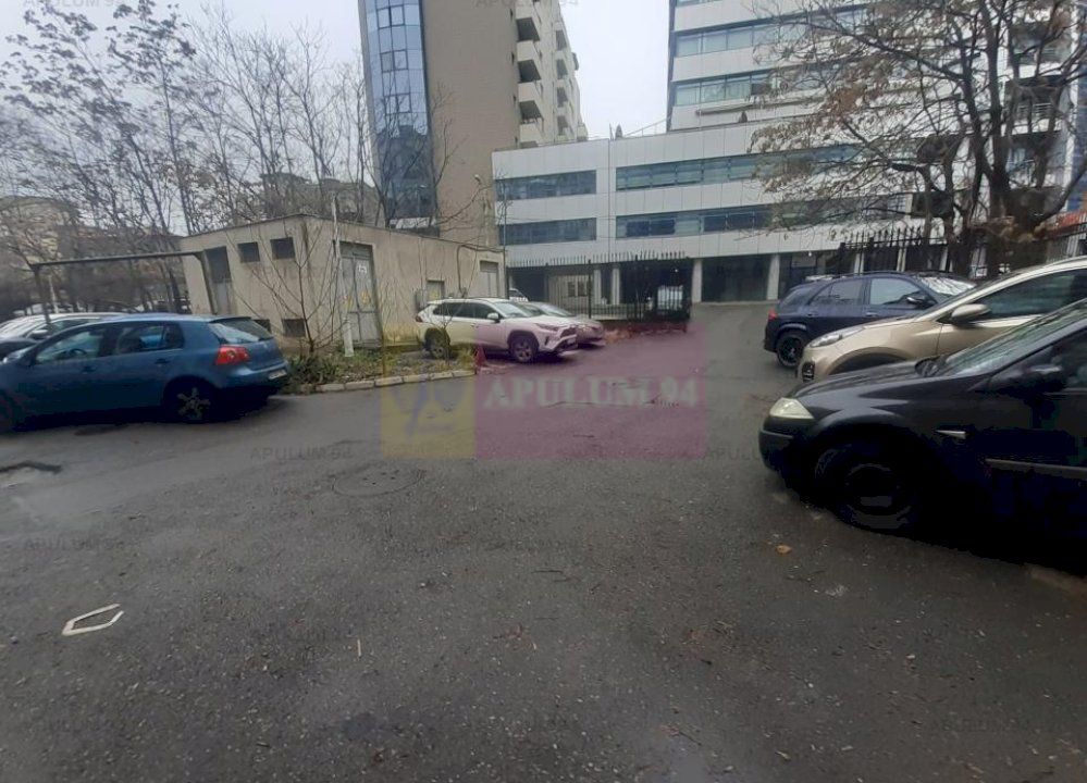 Spațiu zona Bulevardul Unirii - Zepter