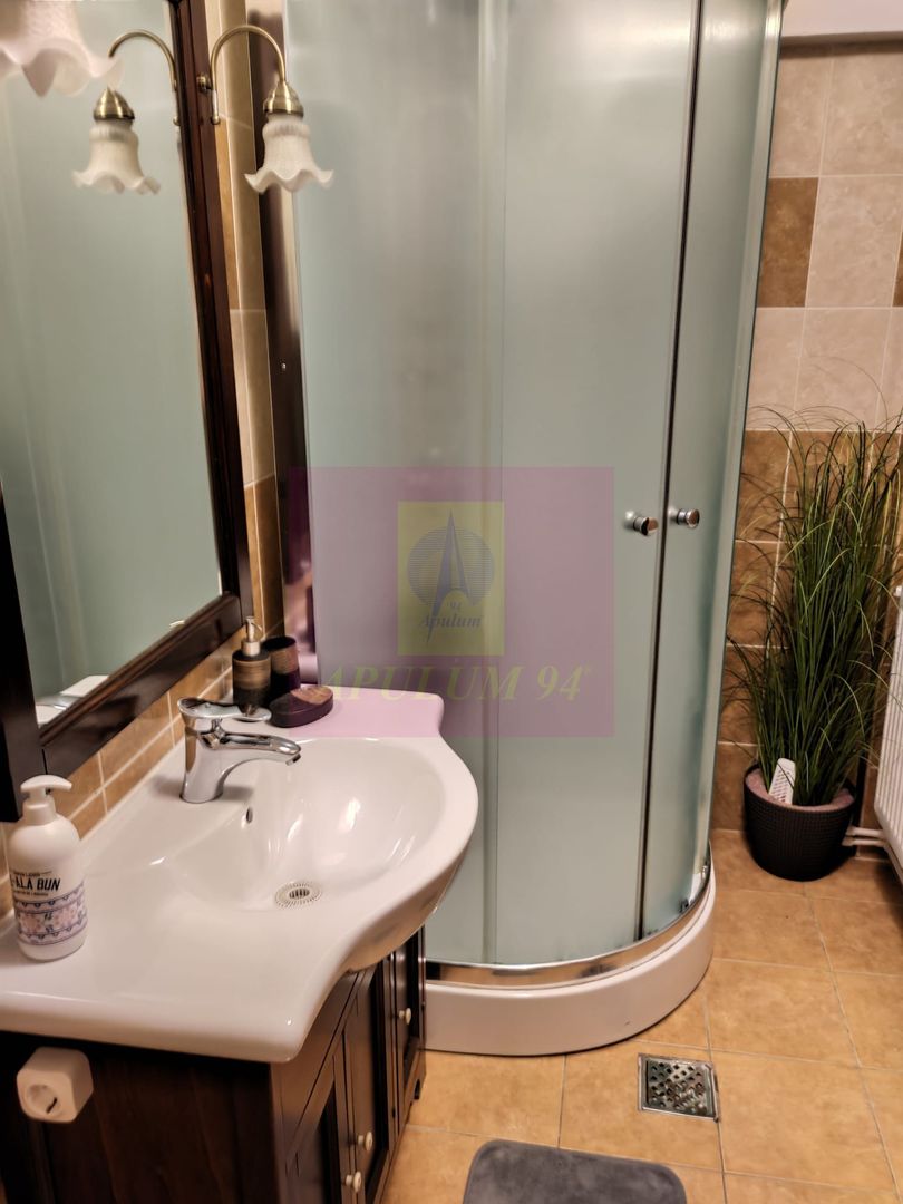 Apartament 3 camere de vanzare in Busteni 5 min partia Kalinderu