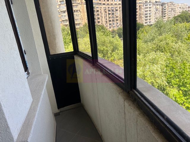 Apartament 3 camere Piata Alba Iulia.