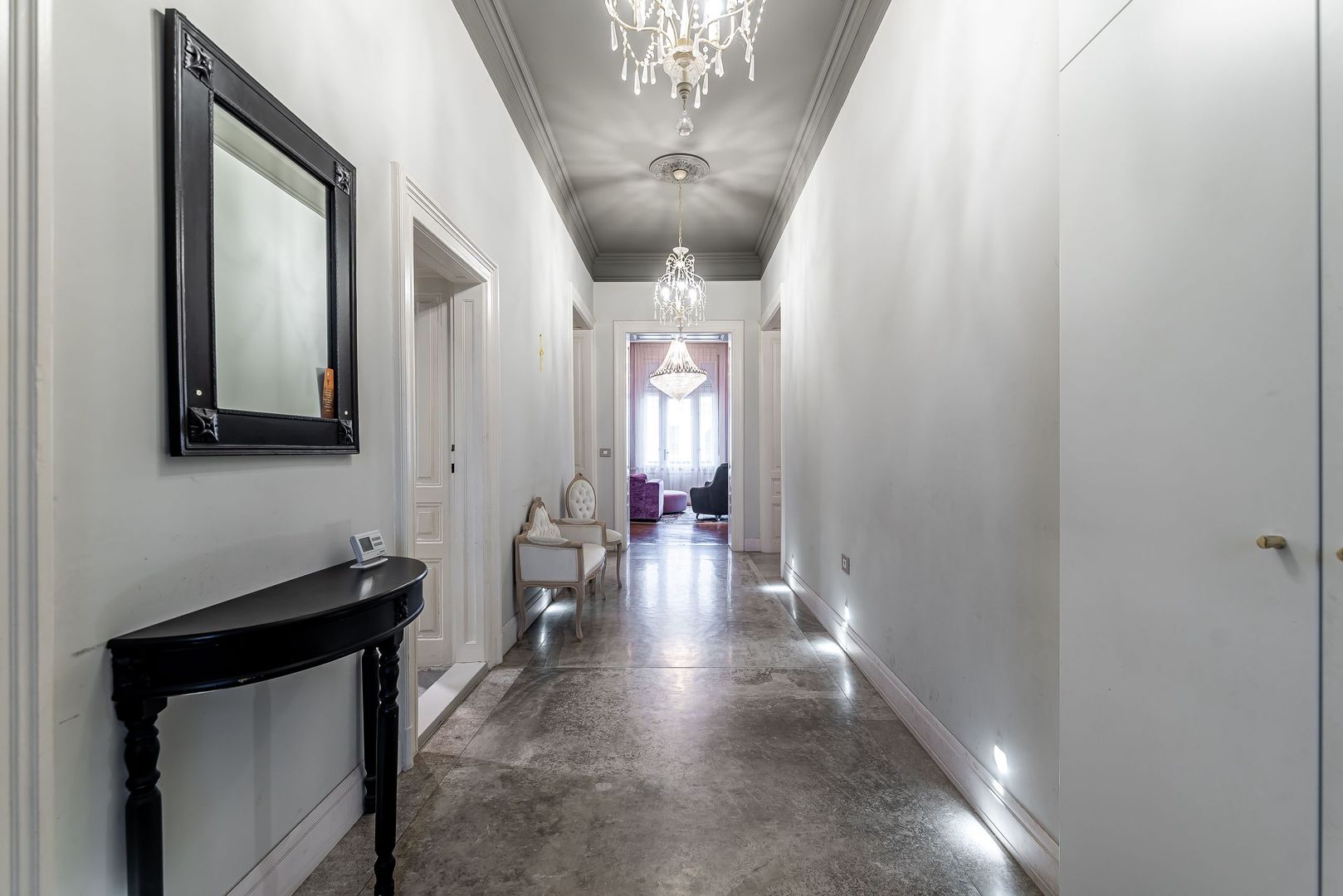 Apartament spatios cu 3 camere de LUX pe Metianu Comision 0