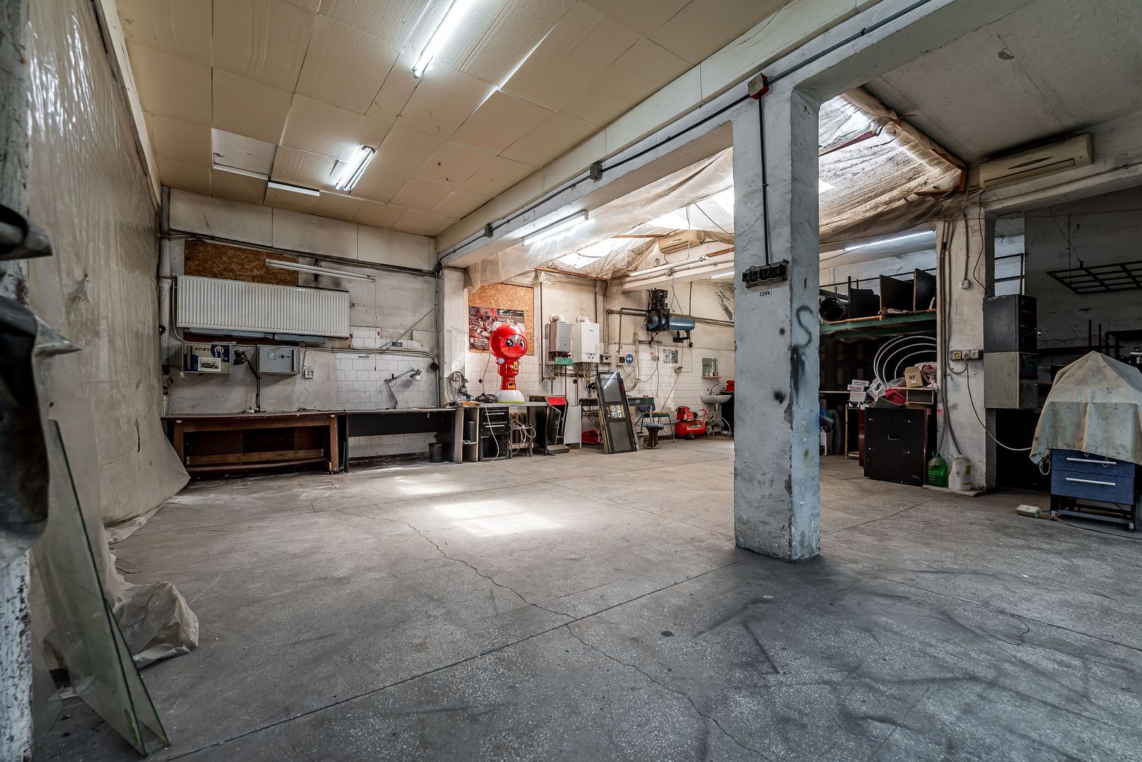 Imagine 9 - Spațiu comercial 435 mp în Micălaca – Strada General Gheorghe Magheru