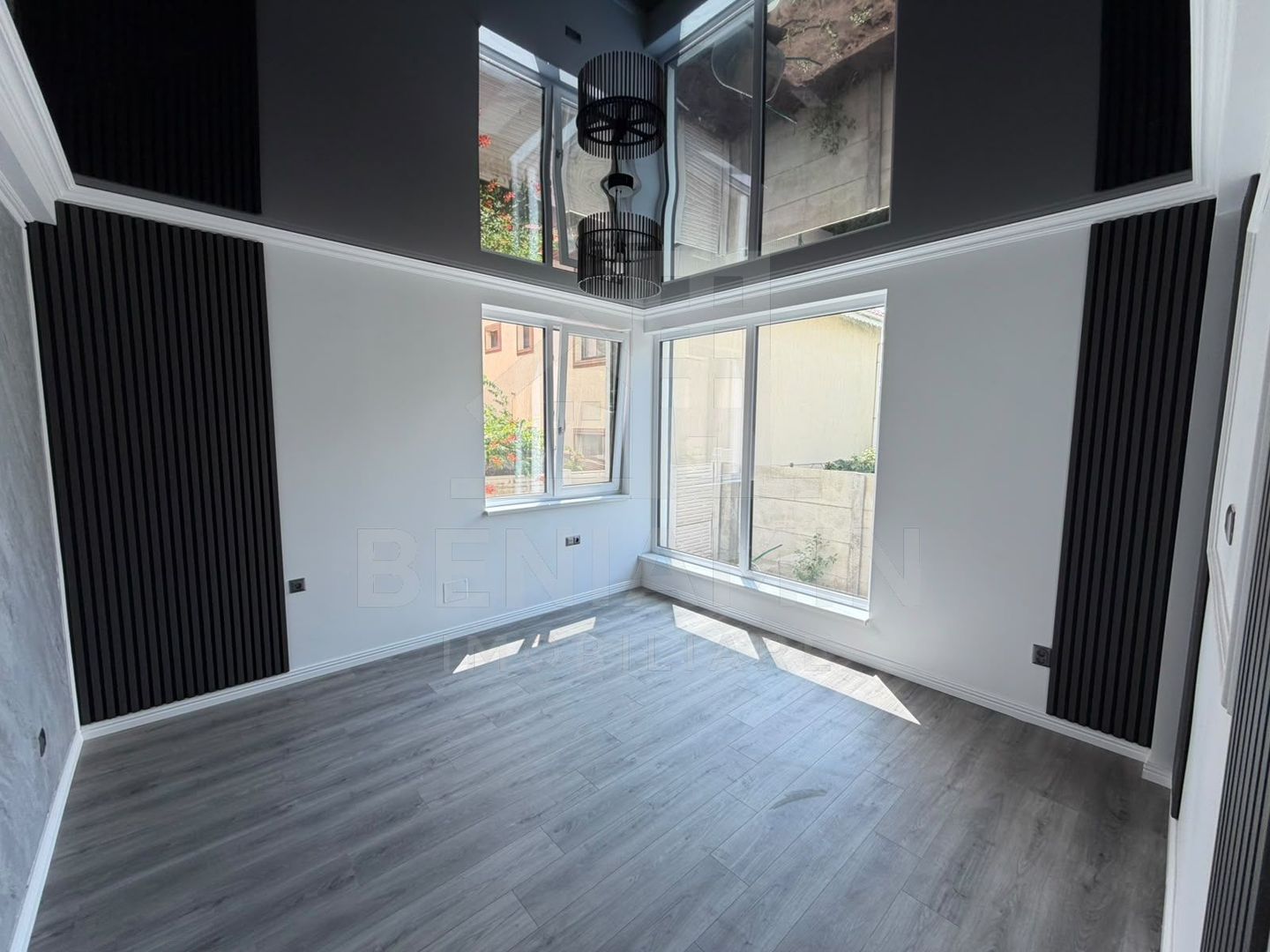 Casa 3 dormitoare-3 bai-Bariera Valcii-Moderna-toate utilitatile - imaginea 3