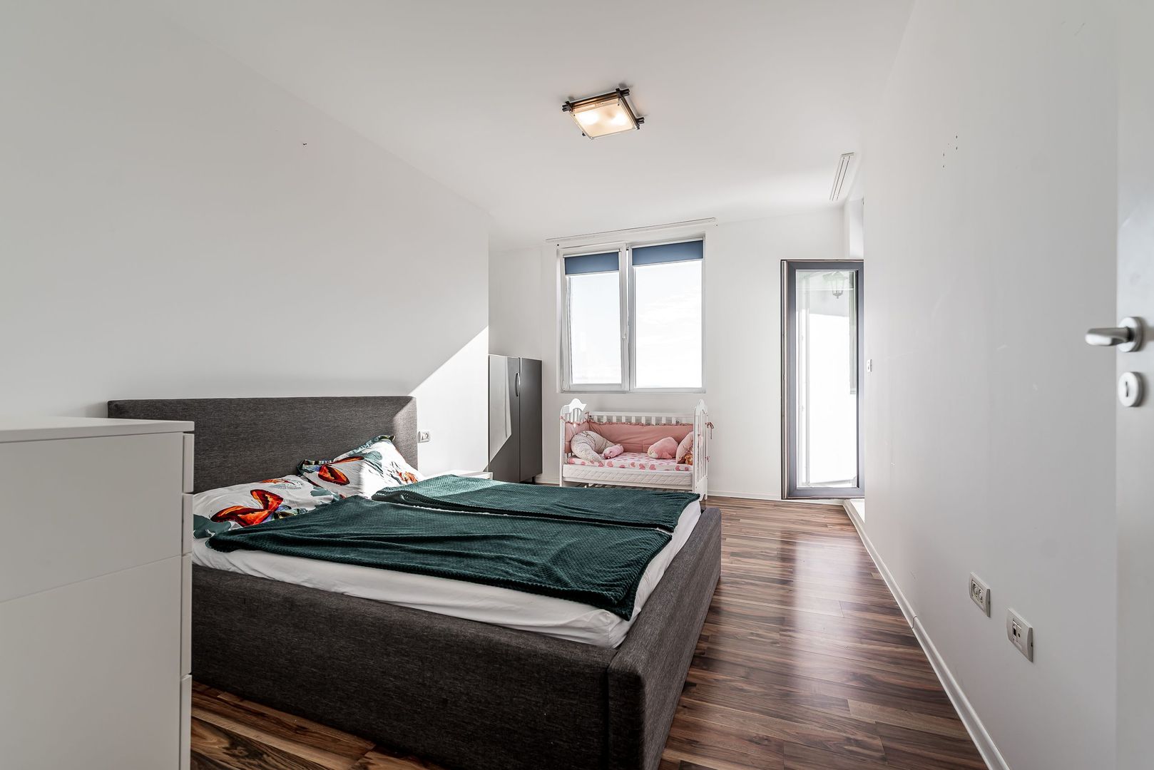 Imagine 9 - 2 camere în blocul Urbanna: Orientare spre răsărit și confort complet