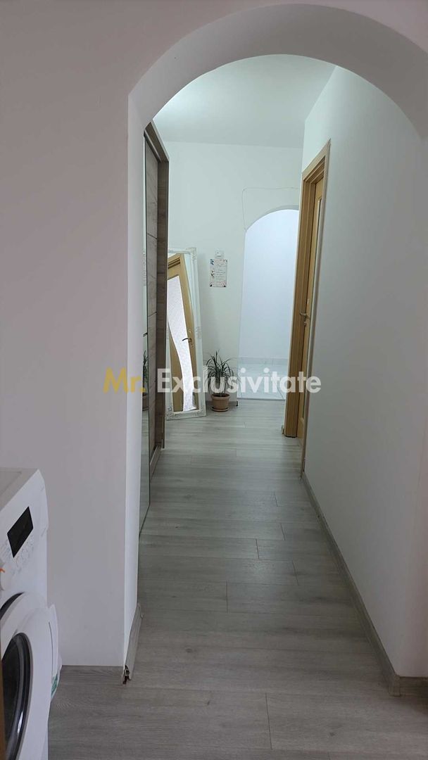 Vand apartament 2 camere zona centrala - imaginea 5