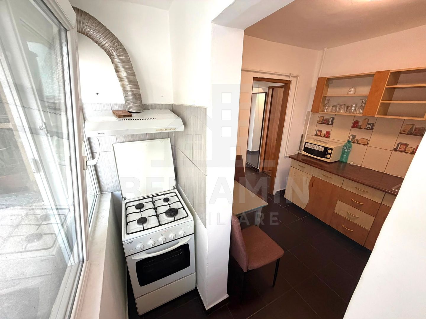 2 camere decomandat - 52m - teava de gaze - Brazda - Rendez Vous - imaginea 7