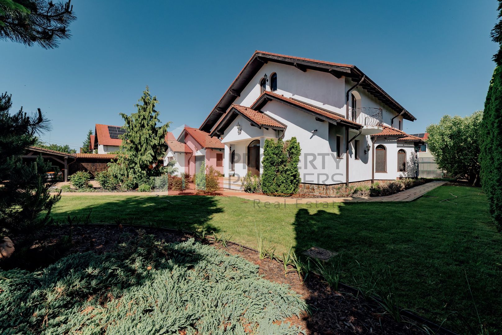 Proprietate premium în Ghimbav, la doar 10 minute de Brașov - imaginea 2