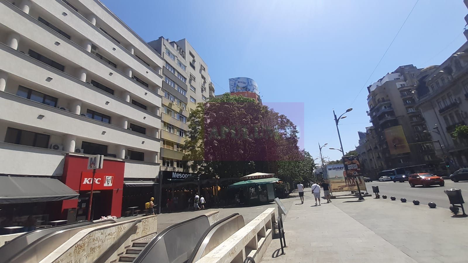 Apartament 3 Camere - Un Cămin Chic Ultracentral la Piața Romană