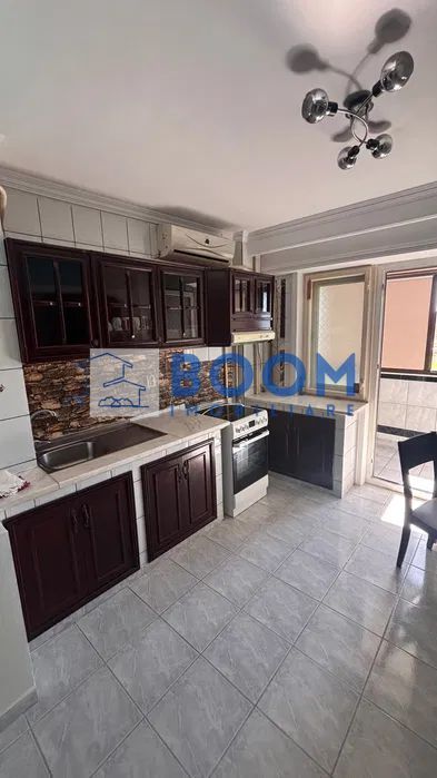 Apartament 2 camere ultracentral | Etaj 3 | Lift | Balcon 10 mp I-01